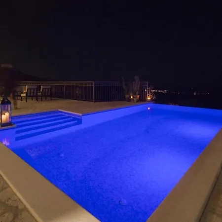 Terra Villa *